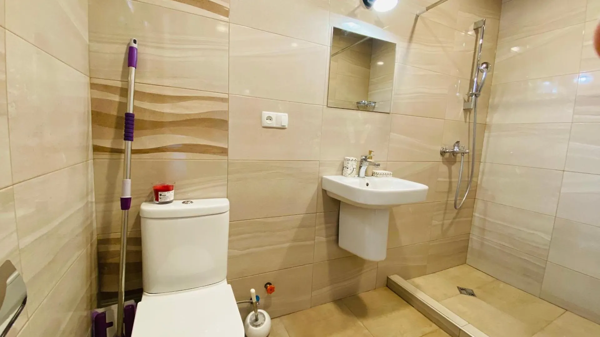 Eco Holiday House Tbilisi 0*,  Gruzie
