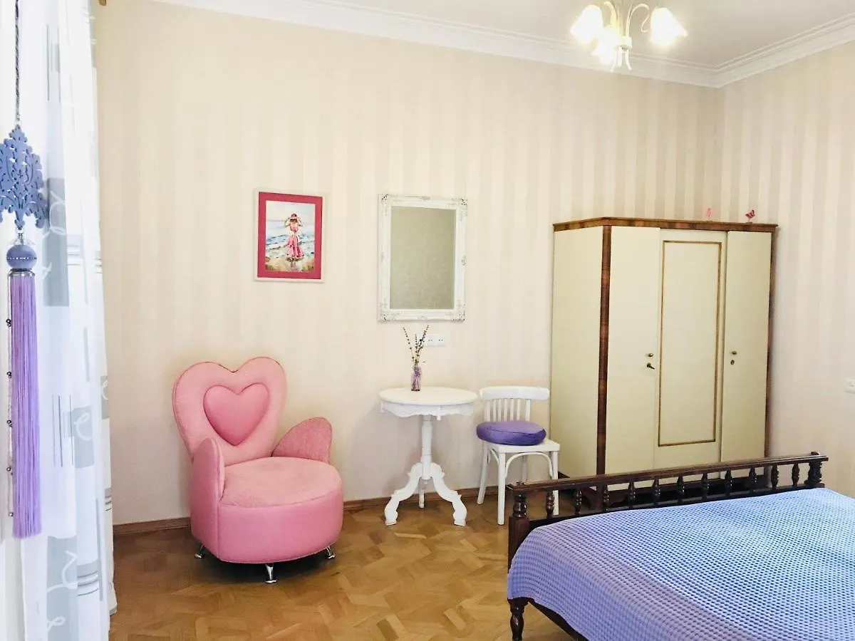 Eco Holiday House Tbilisi Pensionat