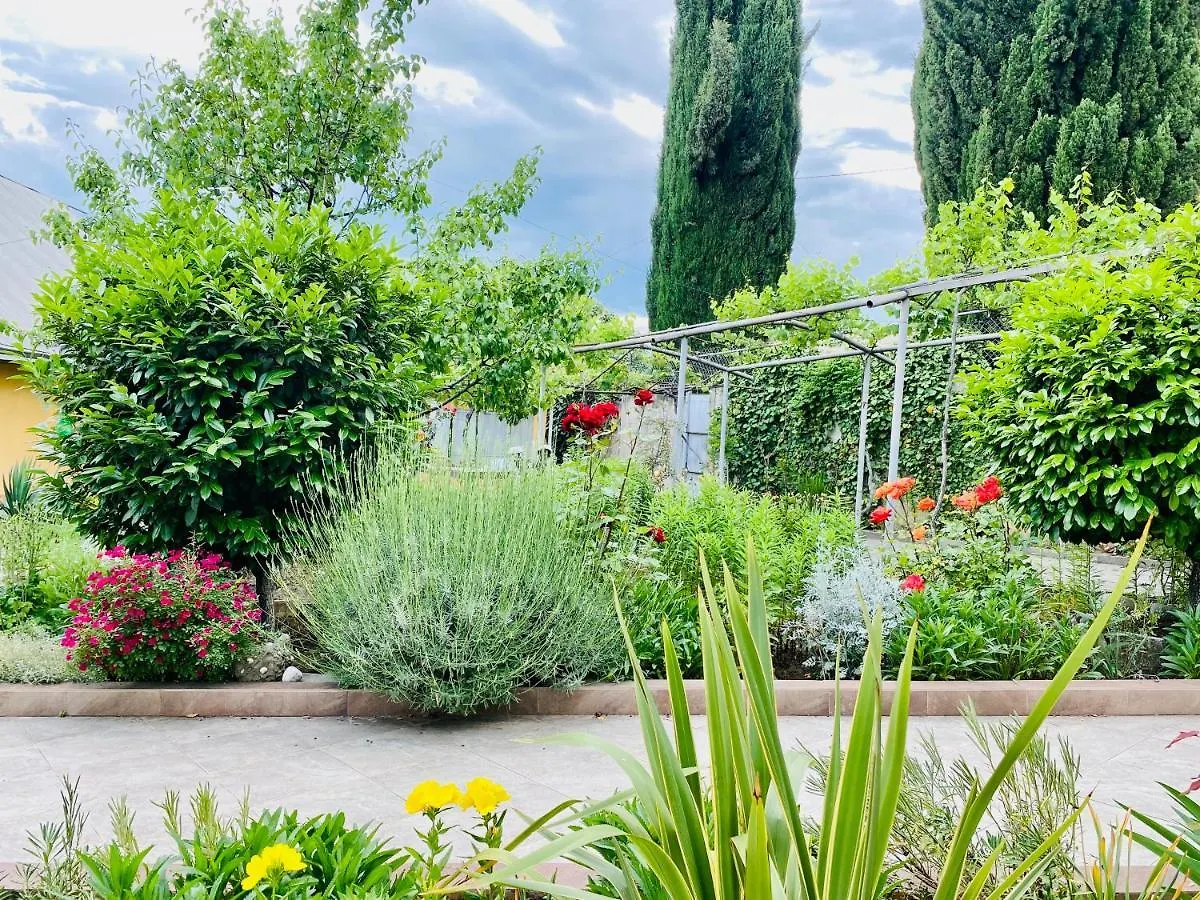 Eco Holiday House Tbilisi Pensionat